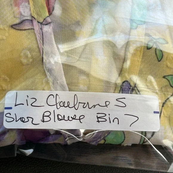 Women’s Small Swiss Dot SHEER Yellow Floral Blouse Keyhole‎ Cottagecore Dainty - Picture 14 of 16